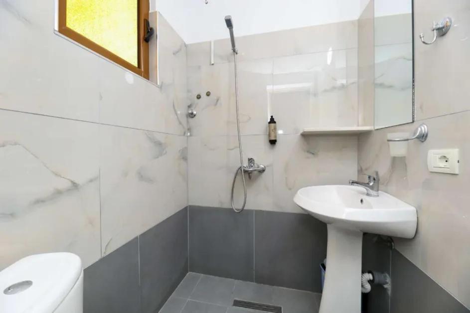 Vila Agolli Vlorë Extérieur photo